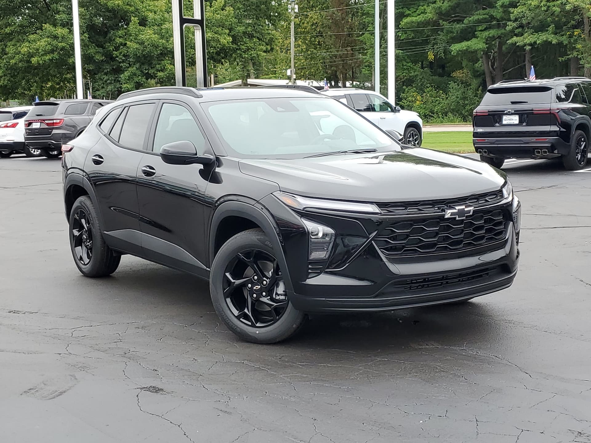 2026 Chevrolet Trax LT — photo 1 of 37