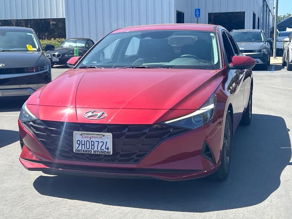 2023 Hyundai Elantra SEL — photo 1 of 8