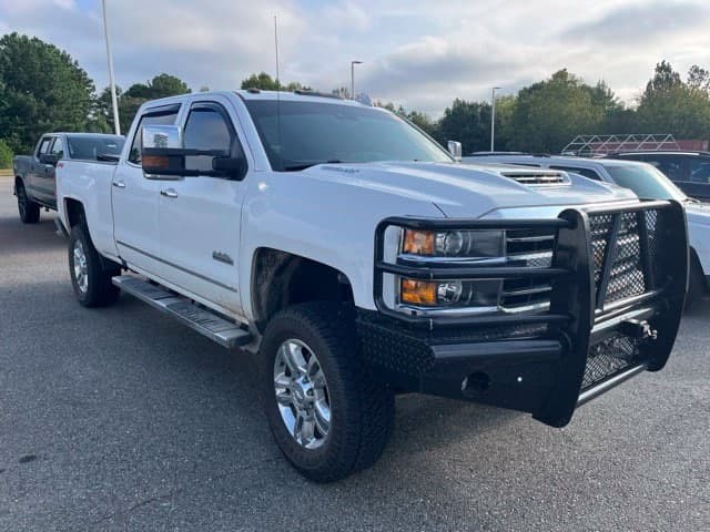 2019 Chevrolet Silverado 2500HD High Country — photo 1 of 6