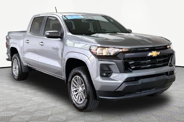 2024 Chevrolet Colorado Base — photo 1 of 22