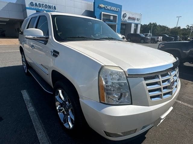 2009 Cadillac Escalade Base — photo 1 of 6