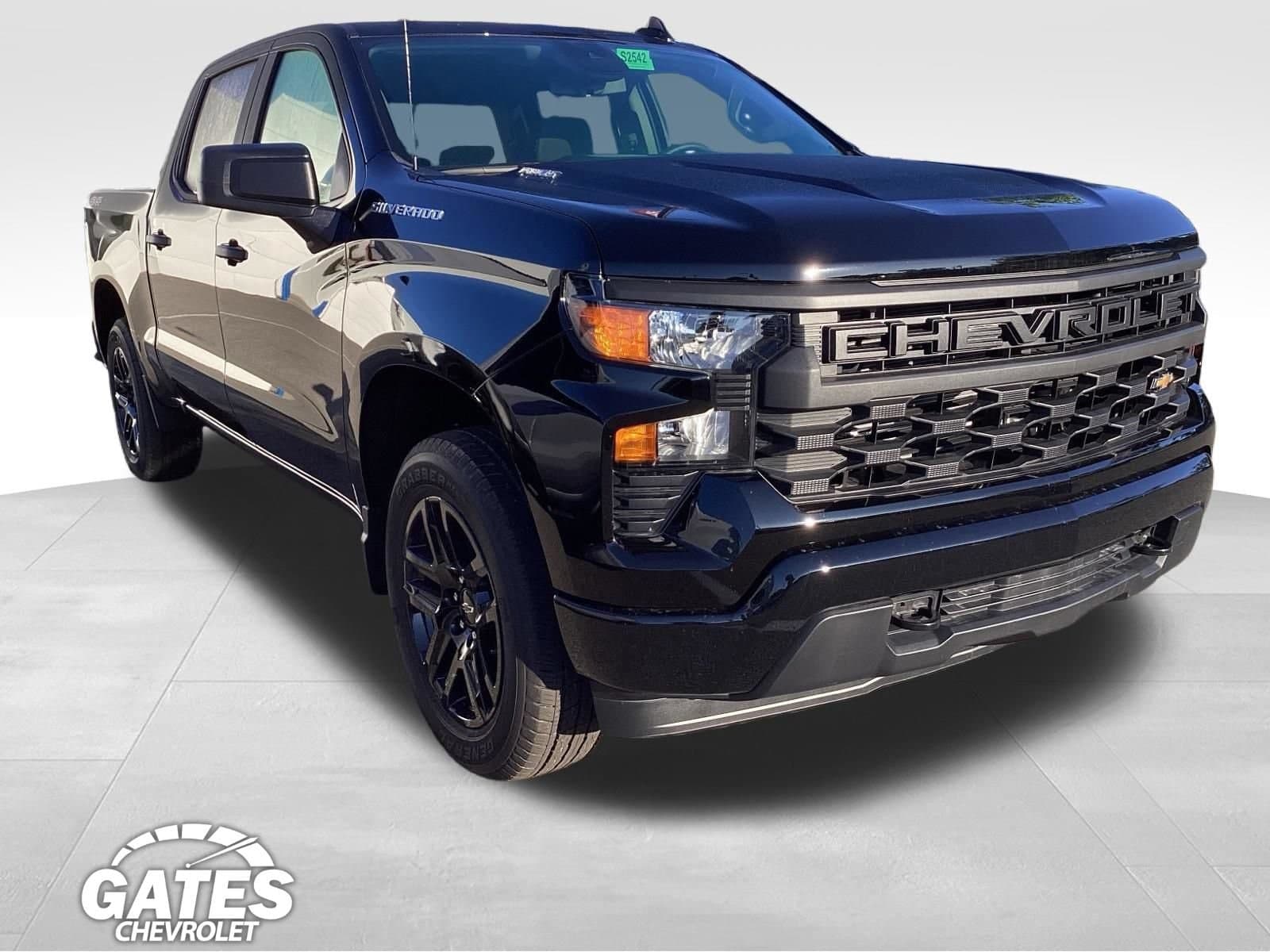 2026 Chevrolet Silverado 1500 Custom — photo 1 of 20