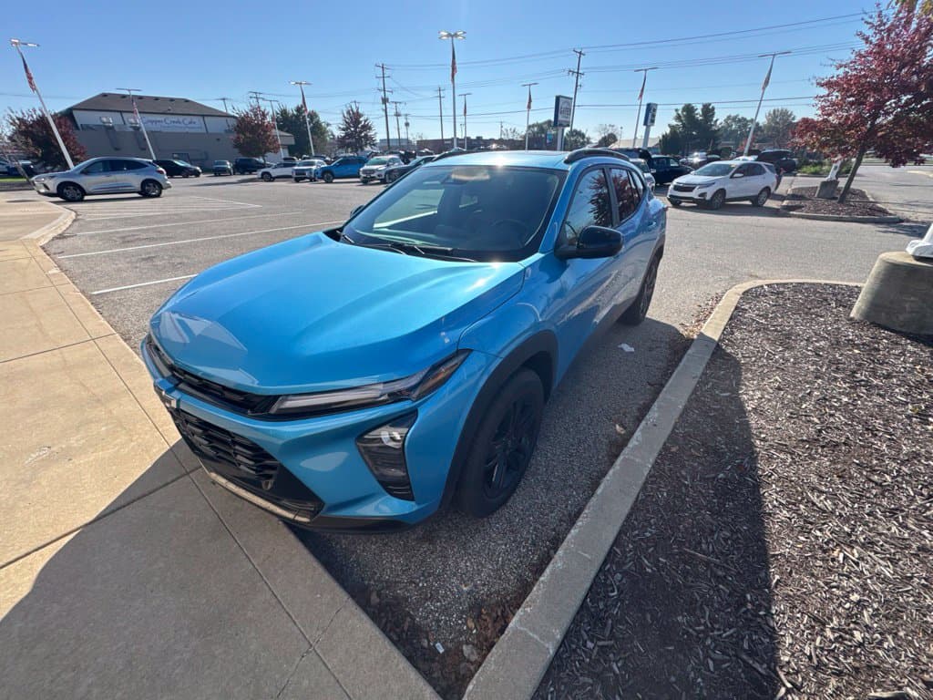 2025 Chevrolet Trax ACTIV — photo 1 of 4