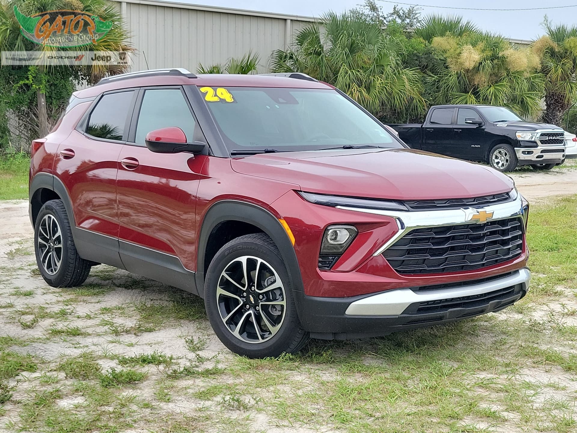 2024 Chevrolet Trailblazer LT — photo 1 of 25
