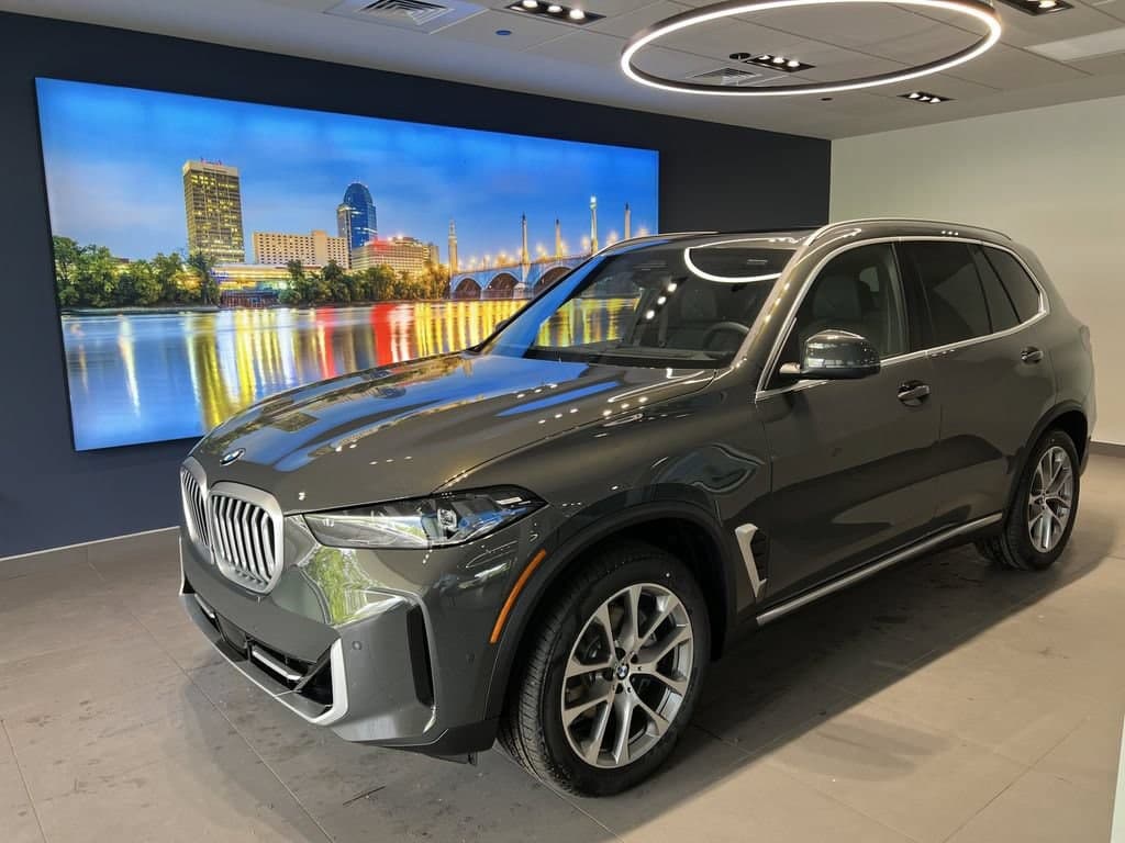 2026 BMW X5 xDrive40i — photo 1 of 44