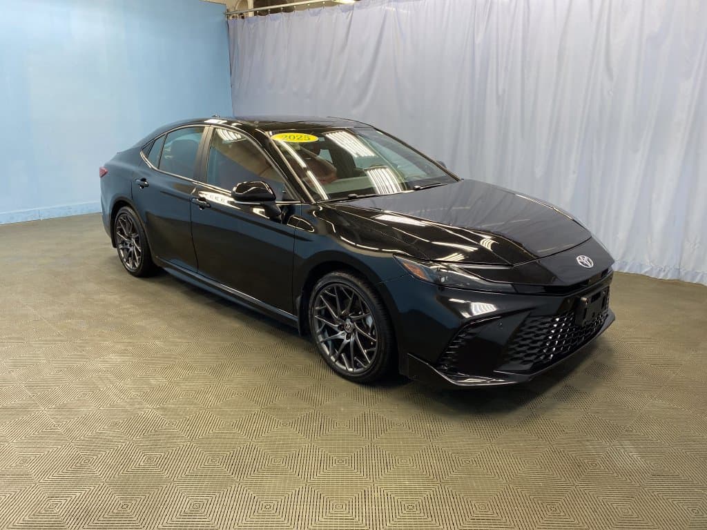 2025 Toyota Camry XSE — photo 1 of 47