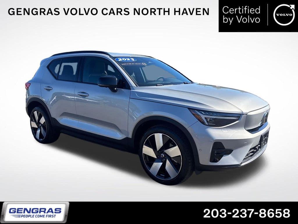2023 Volvo XC40 Recharge Pure Electric Ultimate — photo 1 of 42