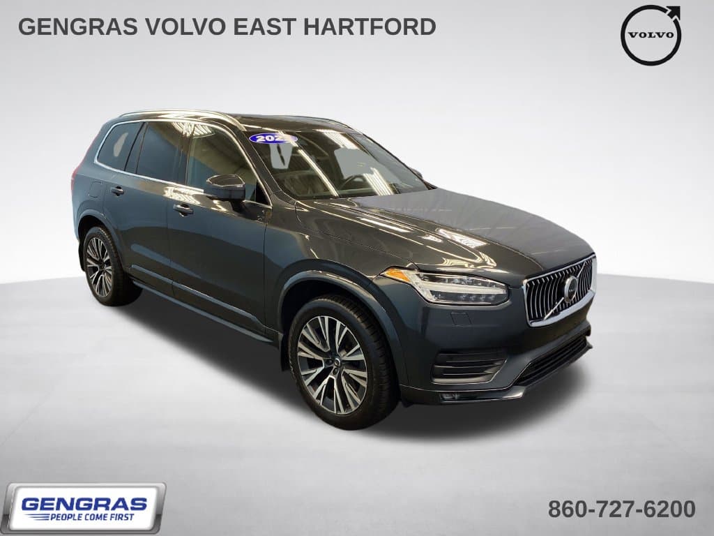 2022 Volvo XC90 Momentum — photo 1 of 52