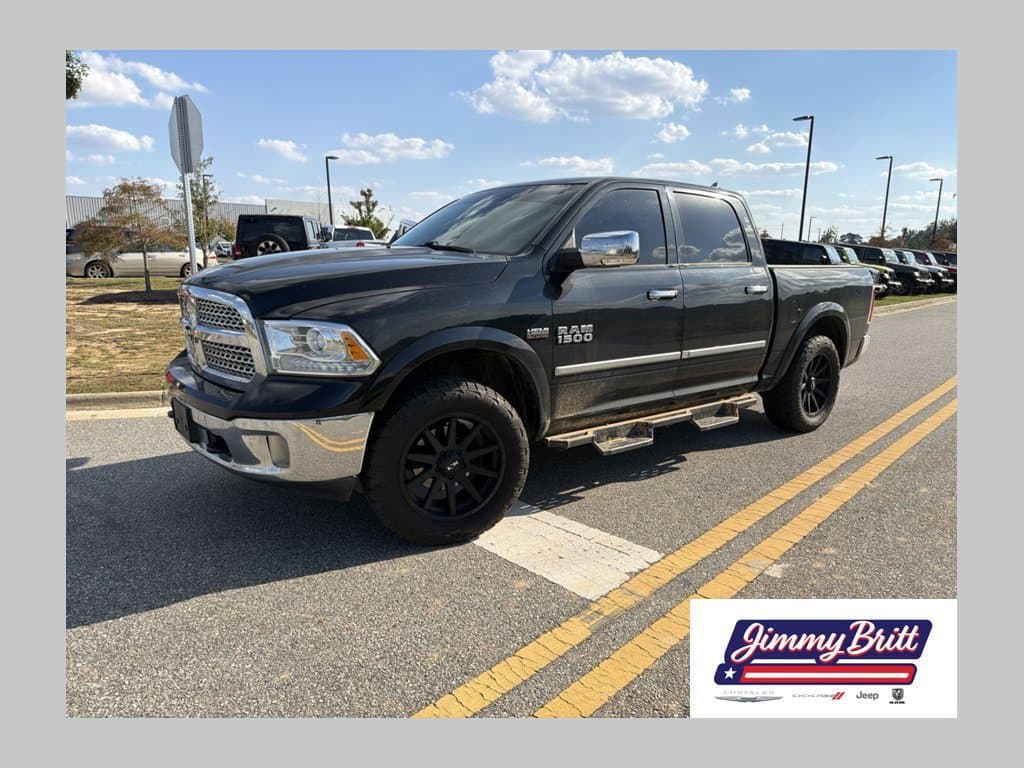 2016 RAM 1500 Laramie — photo 1 of 15