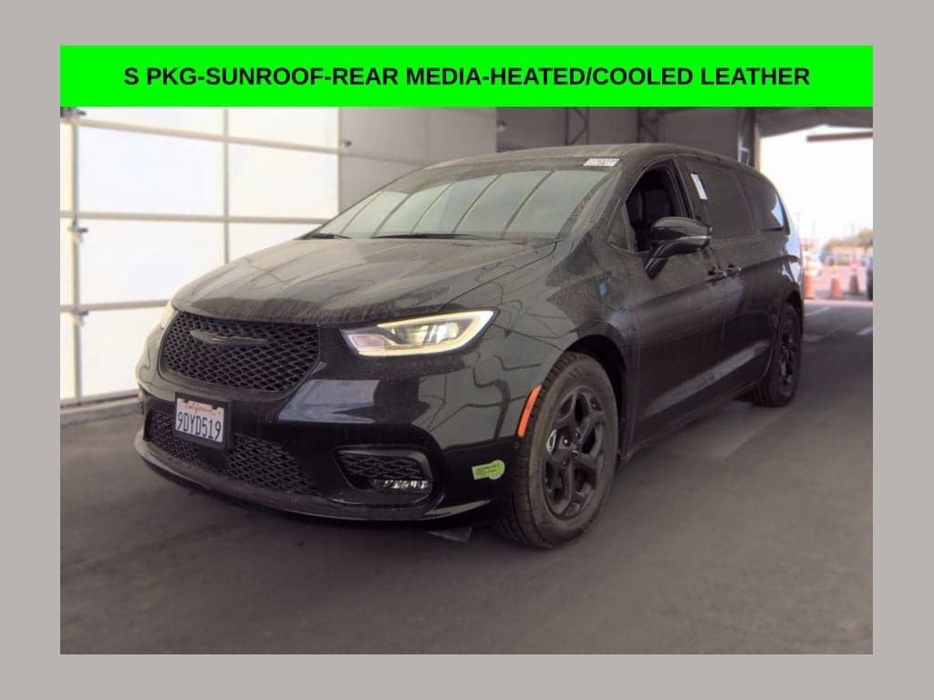 2022 Chrysler Pacifica Hybrid Limited — photo 1 of 10