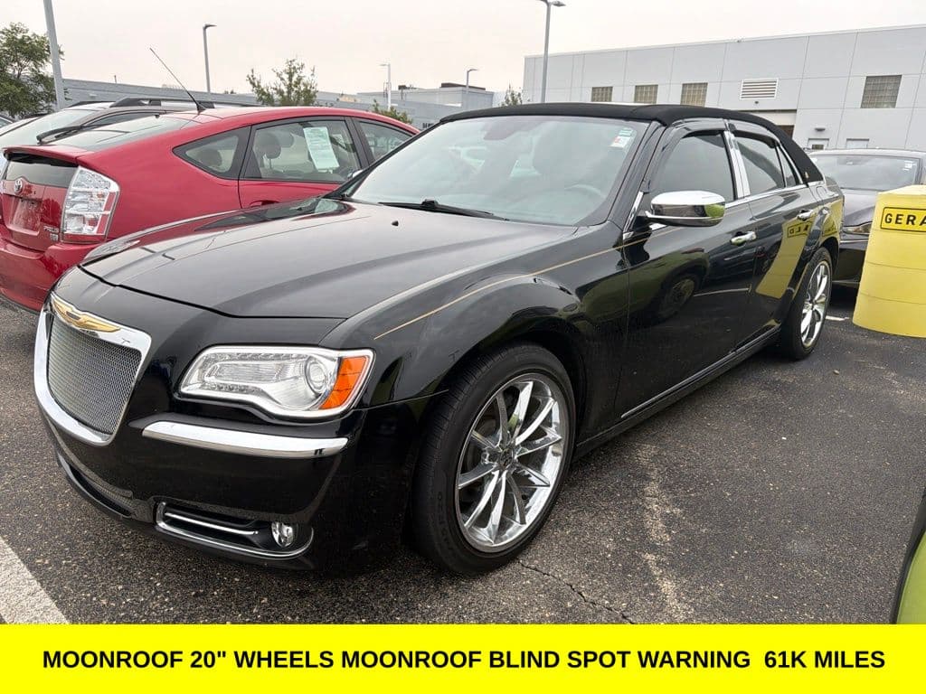 2012 Chrysler 300C Base — photo 1 of 8
