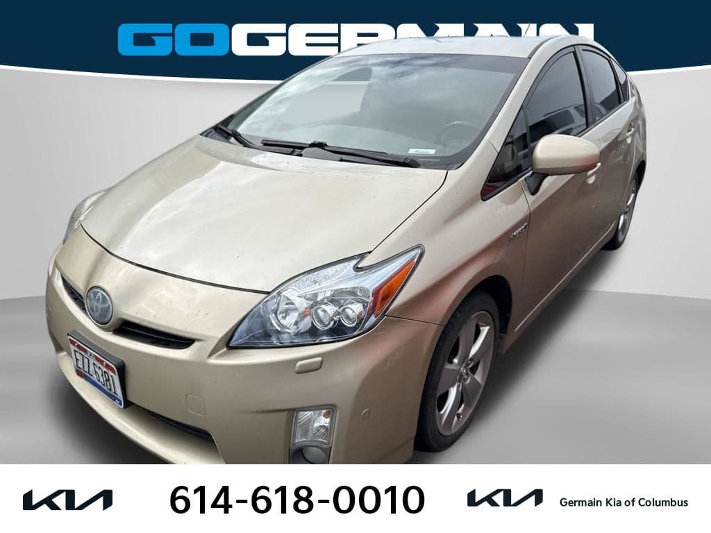 2010 Toyota Prius V — photo 1 of 9