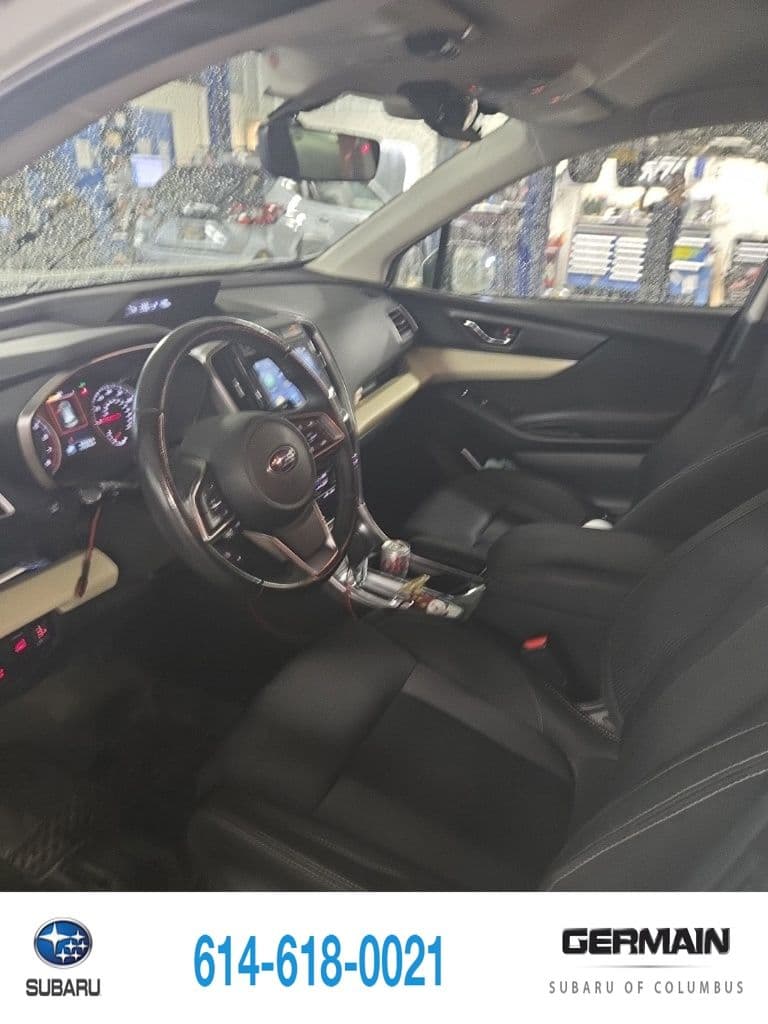 2019 Subaru Ascent Premium — photo 1 of 8