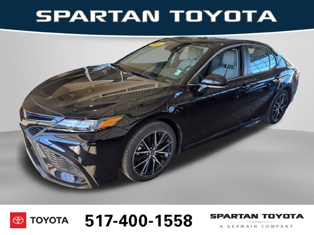 2024 Toyota Camry SE — photo 1 of 11