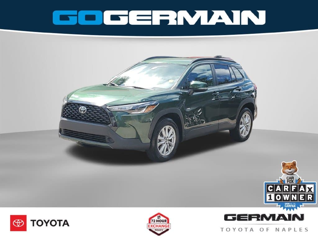 2022 Toyota Corolla Cross LE — photo 1 of 35