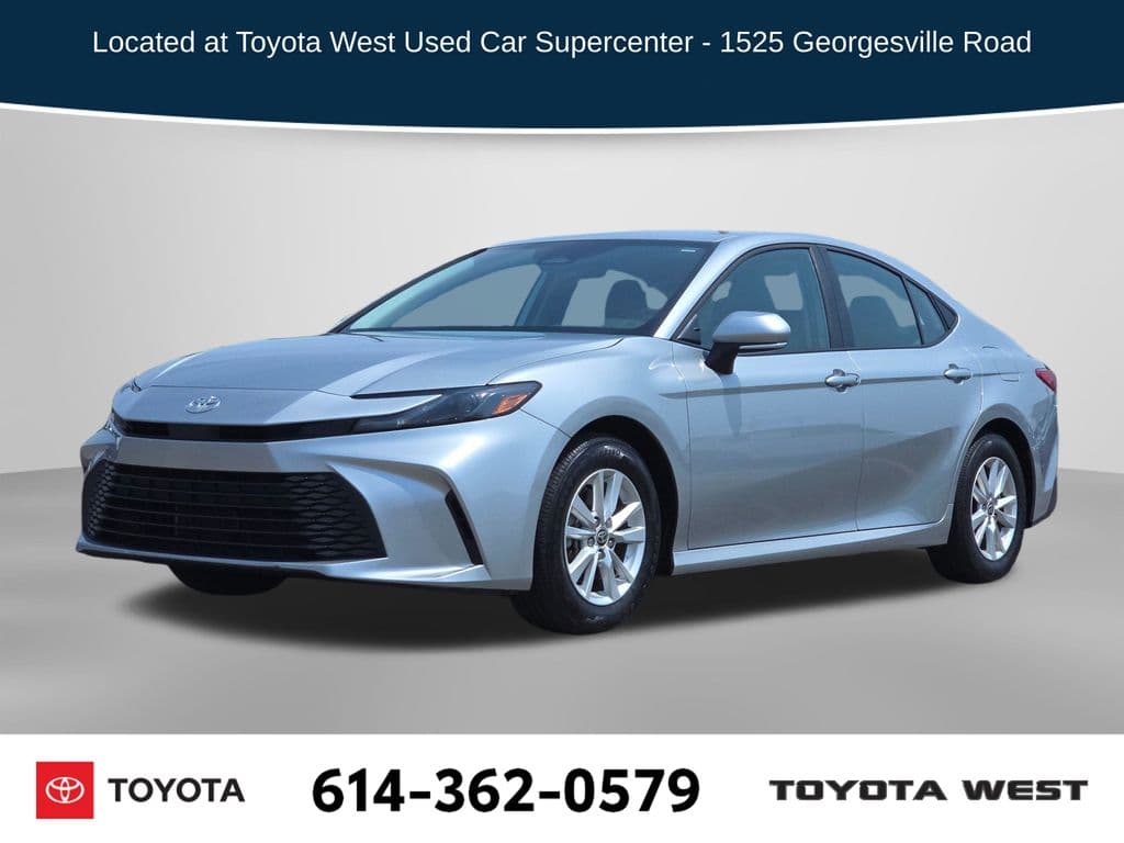 2026 Toyota Camry LE — photo 1 of 38