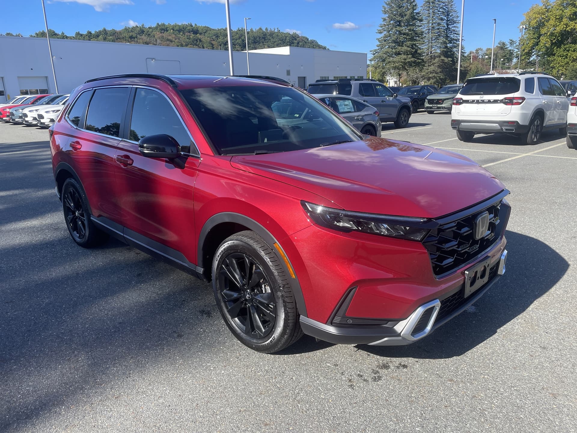 2024 Honda CR-V Hybrid Sport Touring — photo 1 of 44
