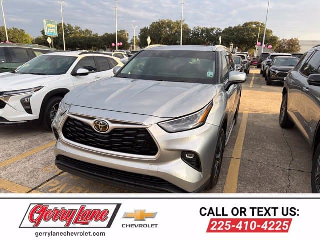 2022 Toyota Highlander XLE — photo 1 of 4