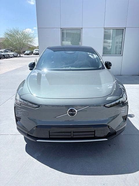2027 Volvo EX60 Ultra — photo 1 of 18