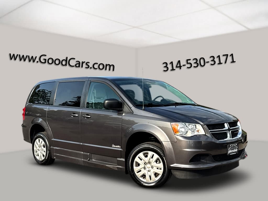 2018 Dodge Grand Caravan SE — photo 1 of 27