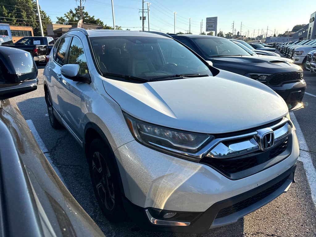 2018 Honda CR-V Touring — photo 1 of 6