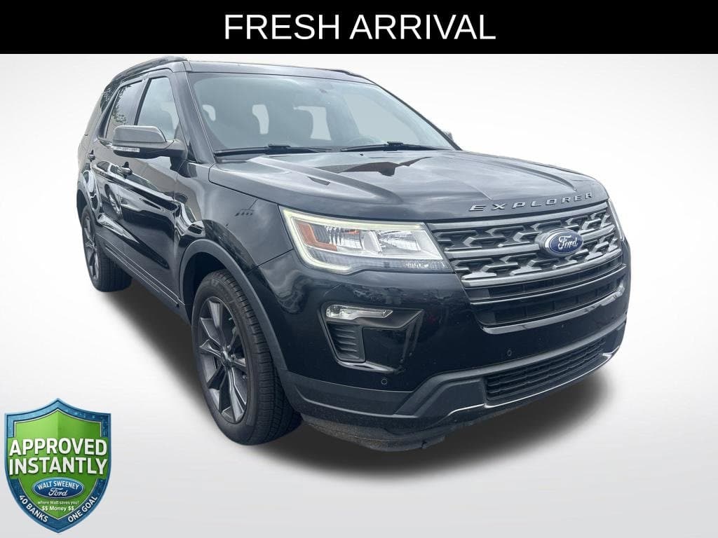 2019 Ford Explorer XLT — photo 1 of 23