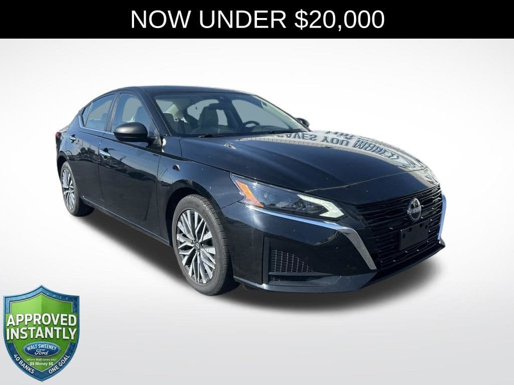 2024 Nissan Altima 2.5 SV — photo 1 of 22