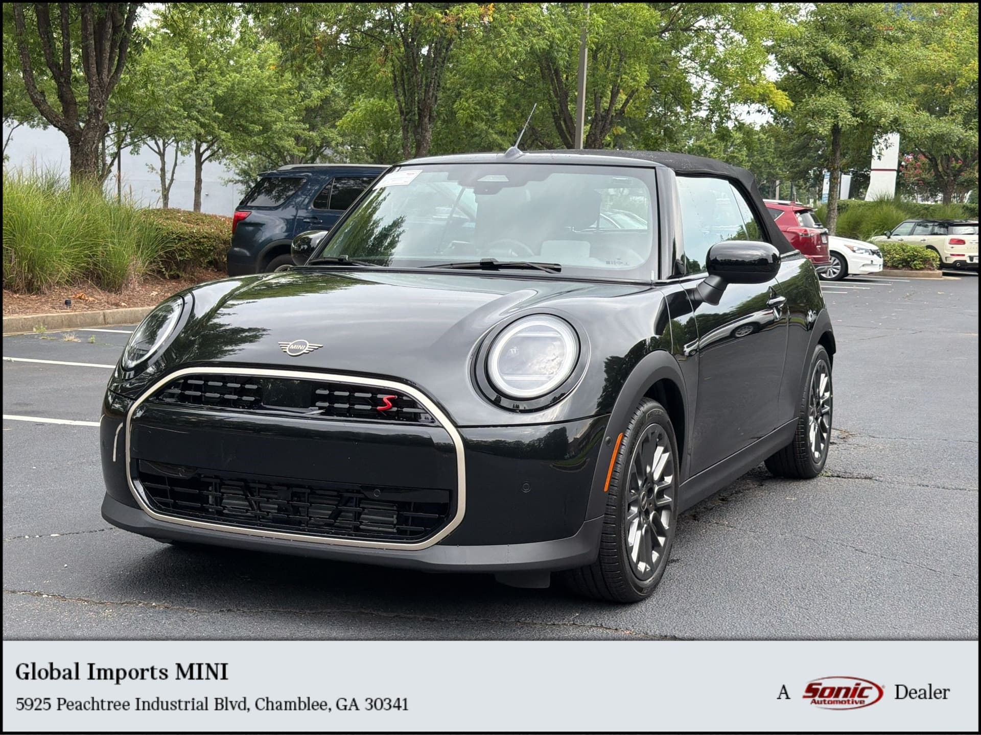 2026 Mini Convertible Signature Plus — photo 1 of 36