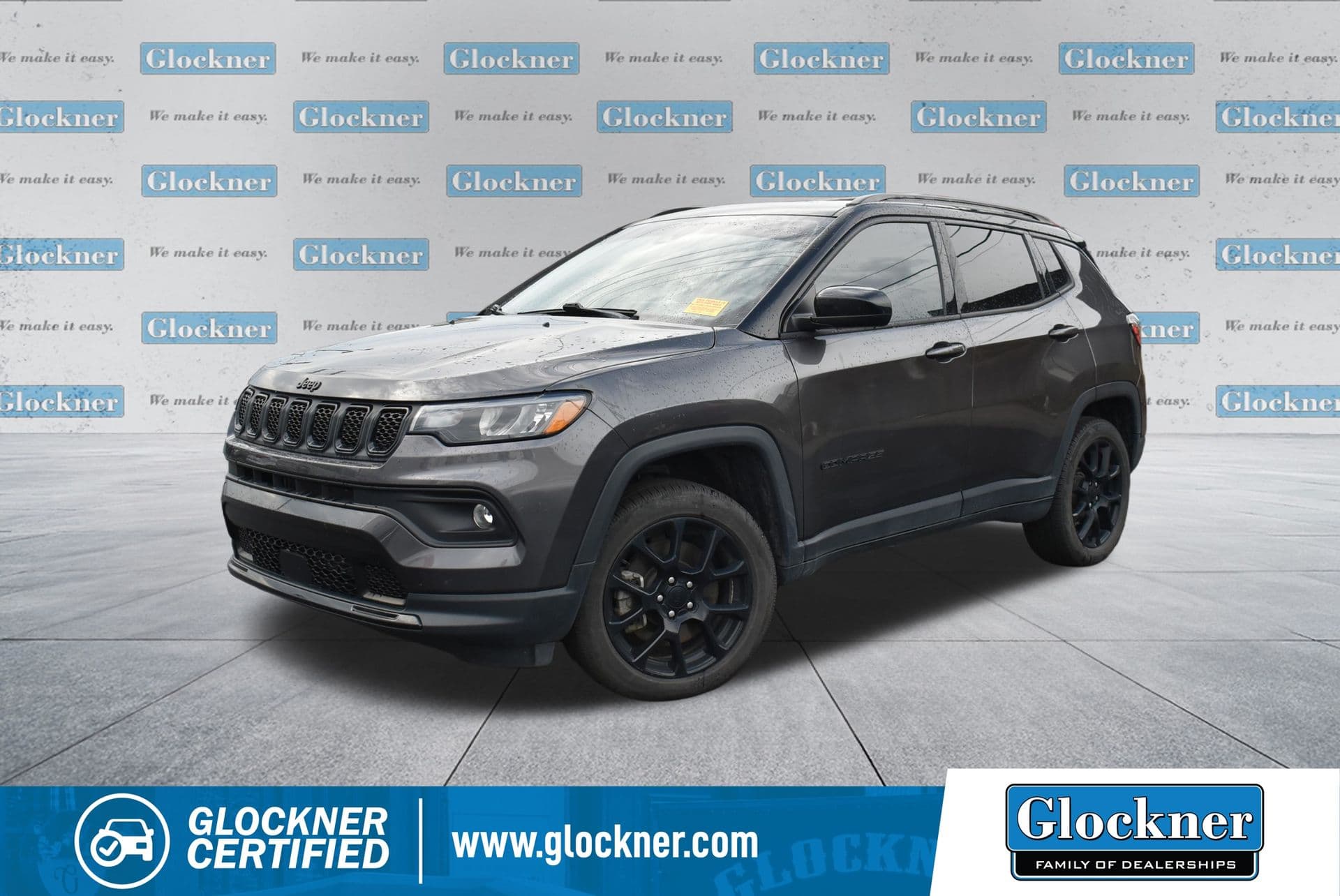2023 Jeep Compass Latitude — photo 1 of 20
