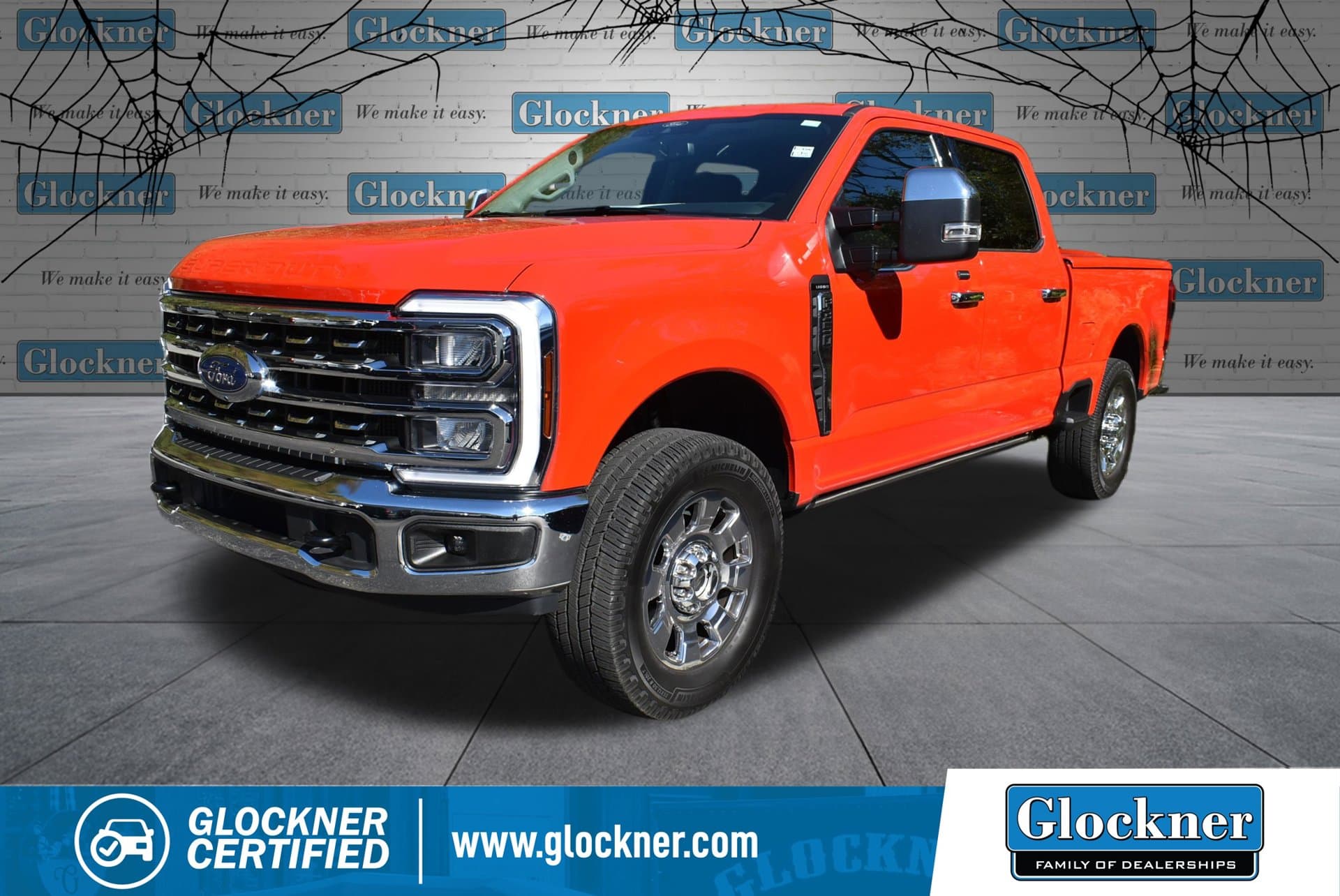 2025 Ford Super Duty F-350 SRW LARIAT — photo 1 of 18