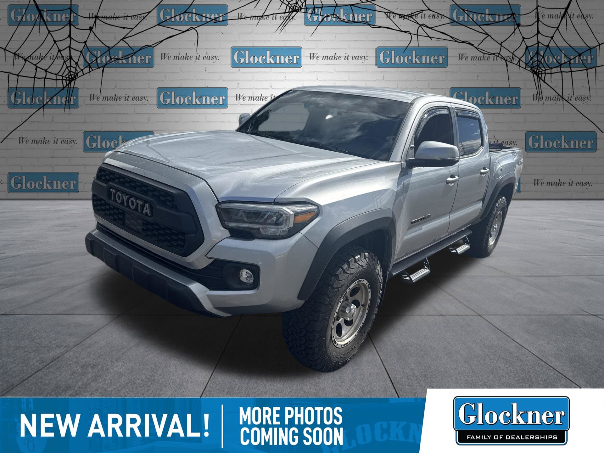 2022 Toyota Tacoma 4WD TRD Off Road — photo 1 of 17