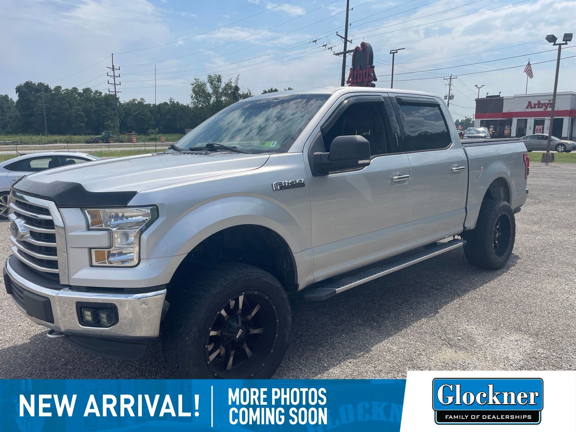 2016 Ford F-150 XLT — photo 1 of 11