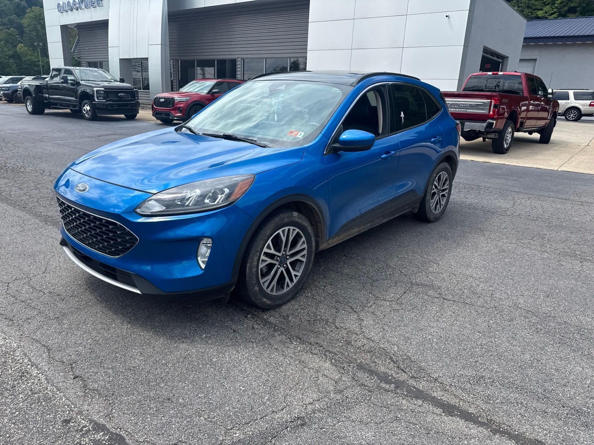 2020 Ford Escape SEL — photo 1 of 14