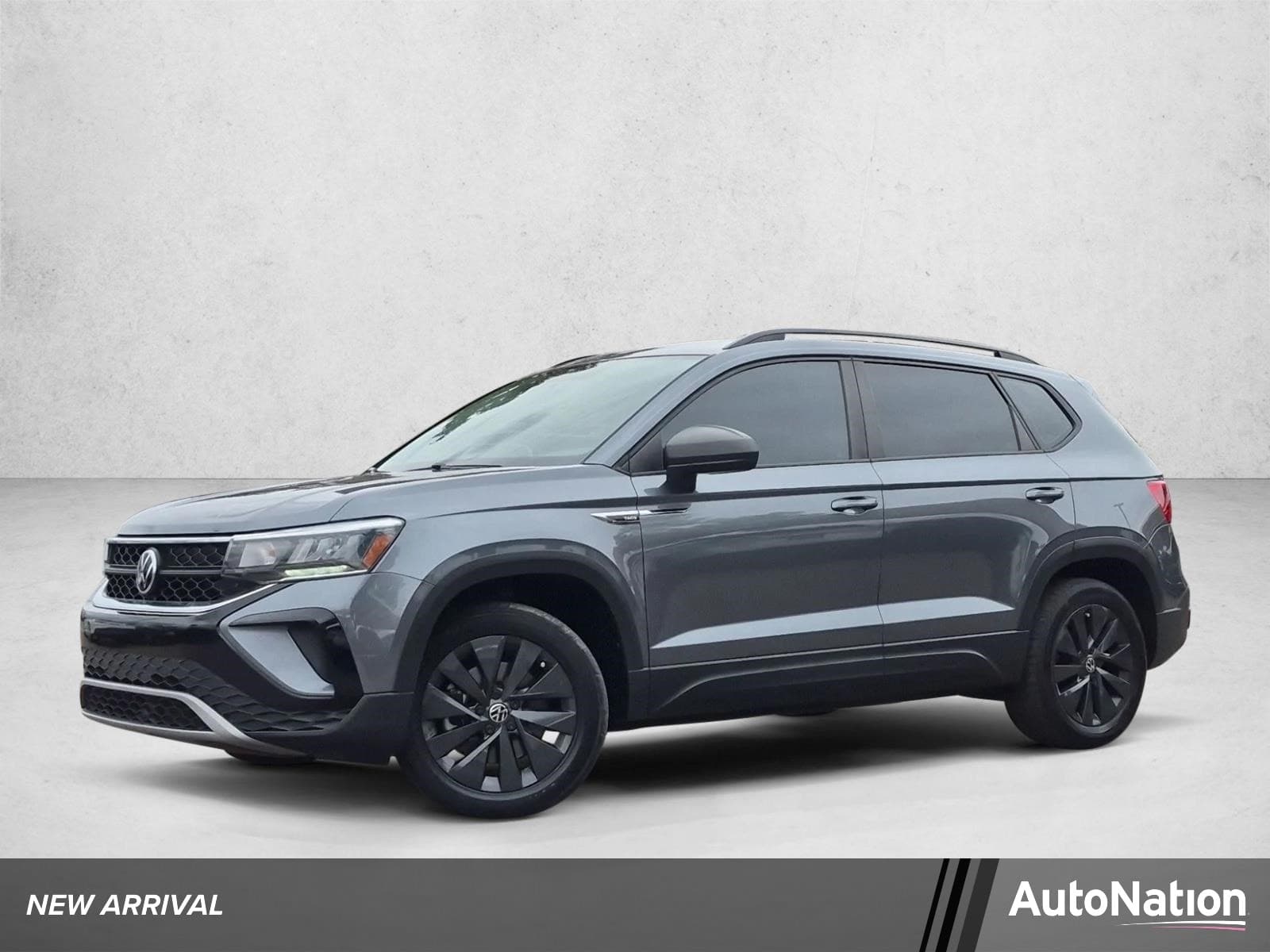 2022 Volkswagen Taos S — photo 1 of 24