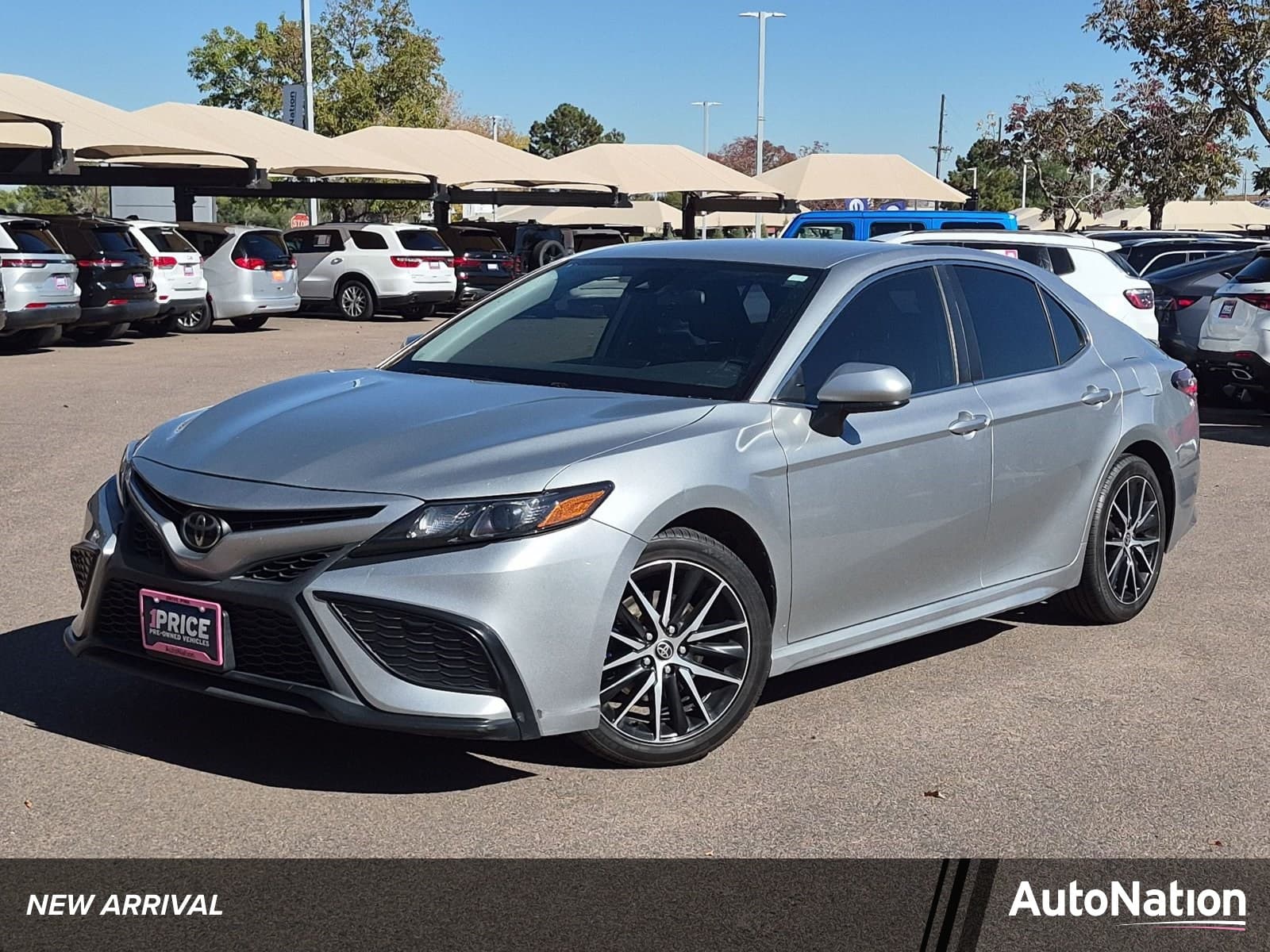 2021 Toyota Camry SE — photo 1 of 16