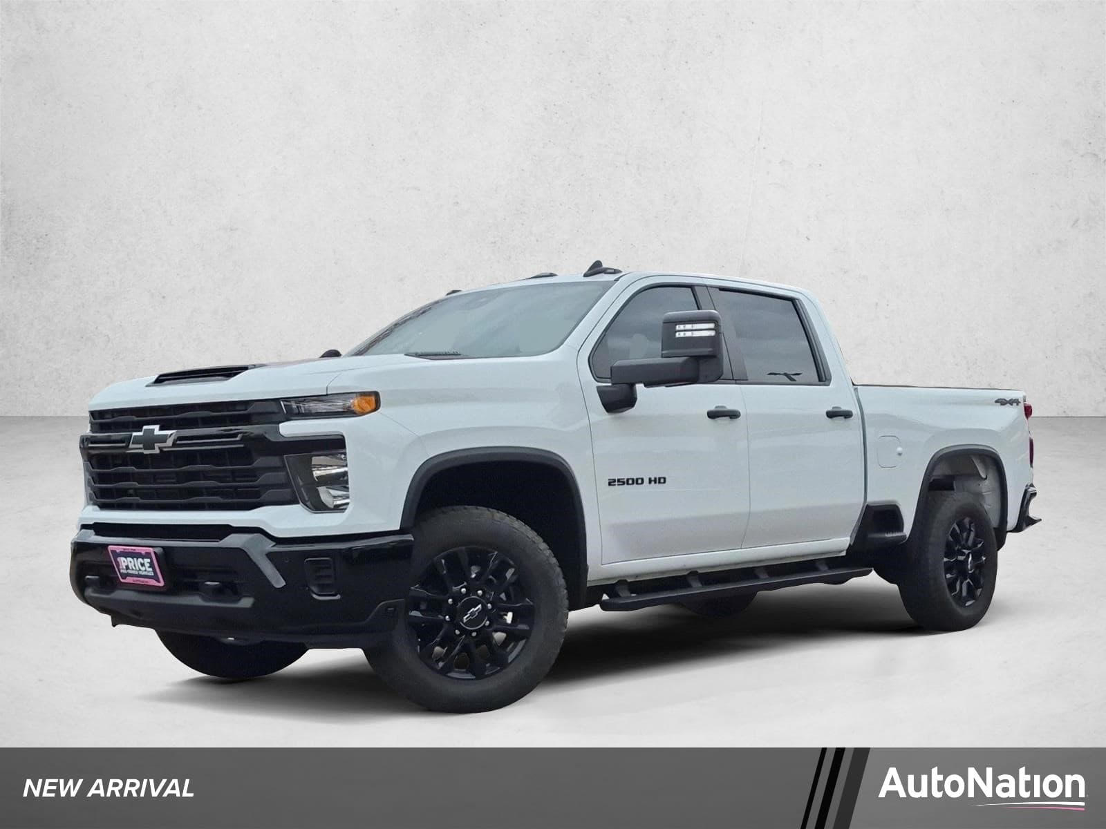 2025 Chevrolet Silverado 2500HD Custom — photo 1 of 23