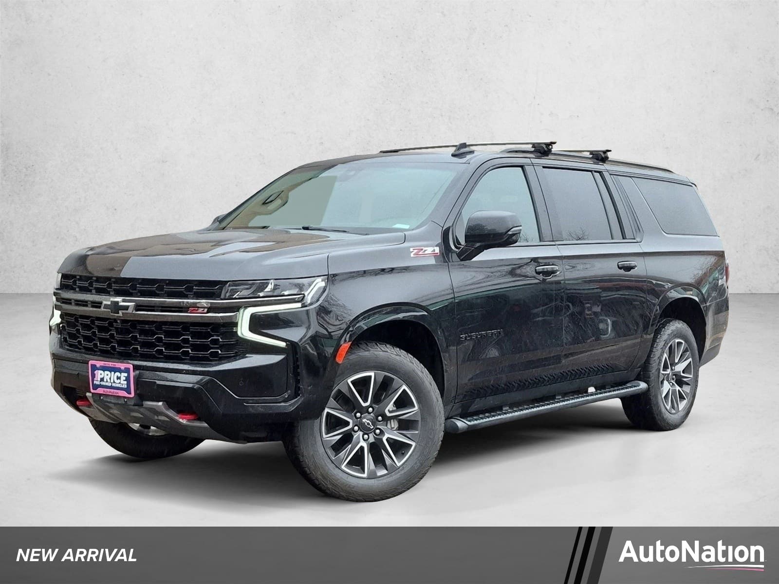 2022 Chevrolet Suburban Z71 — photo 1 of 16