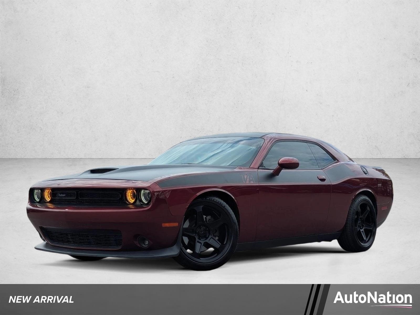 2020 Dodge Challenger R/T — photo 1 of 24