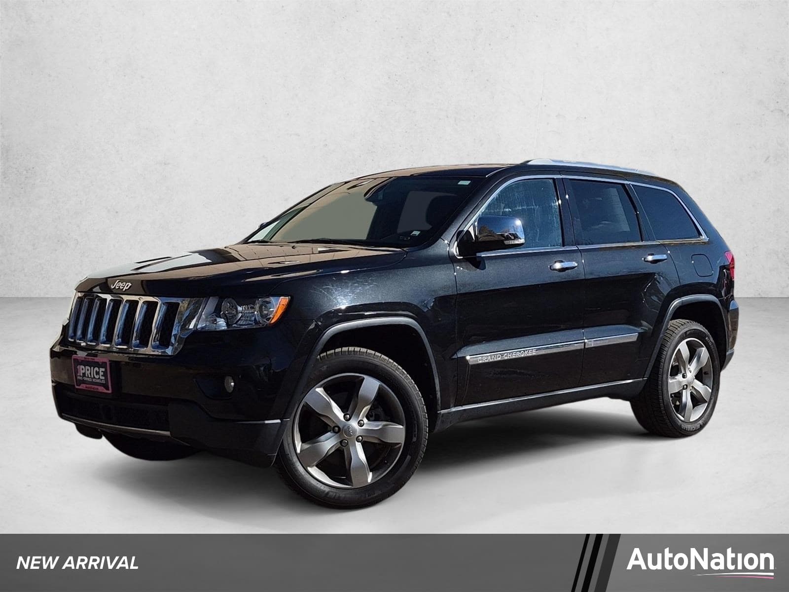 2013 Jeep Grand Cherokee Overland — photo 1 of 16