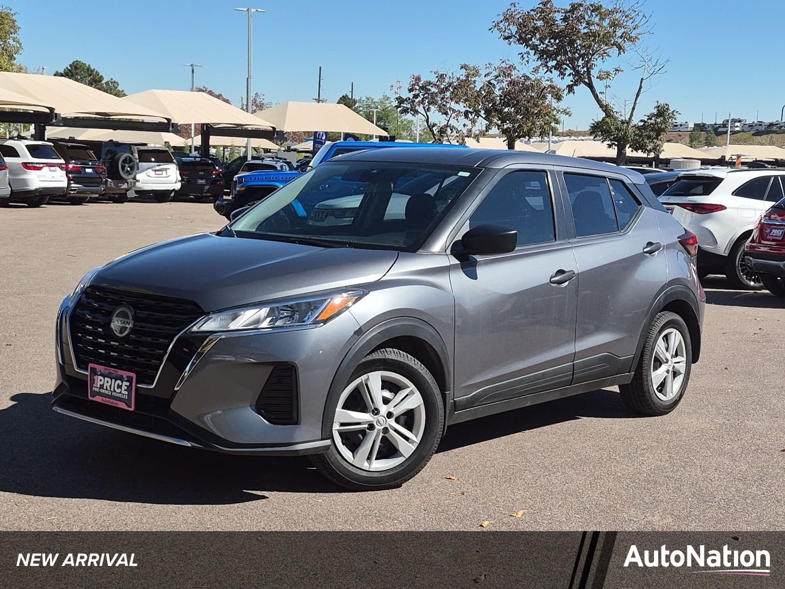 2021 Nissan Kicks S — photo 1 of 15