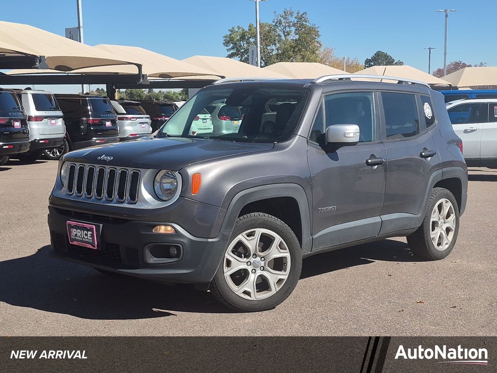 2016 Jeep Renegade Limited — photo 1 of 17