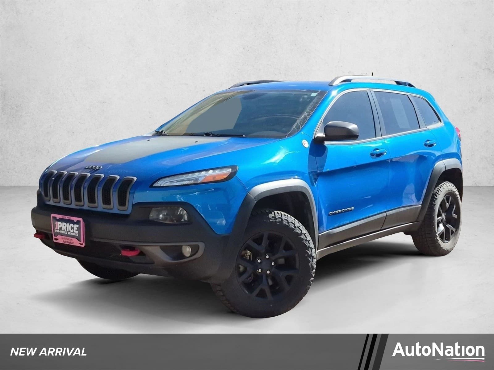 2017 Jeep Cherokee Trailhawk — photo 1 of 16