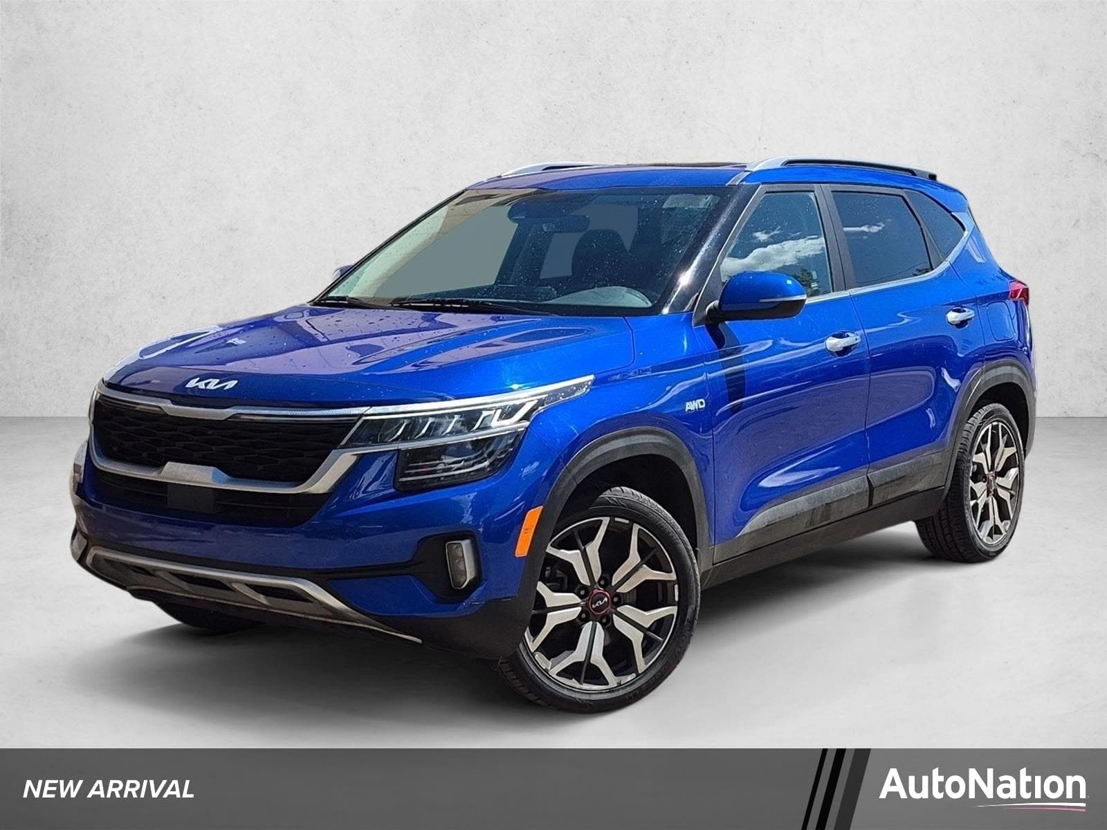 2023 Kia Seltos SX — photo 1 of 16