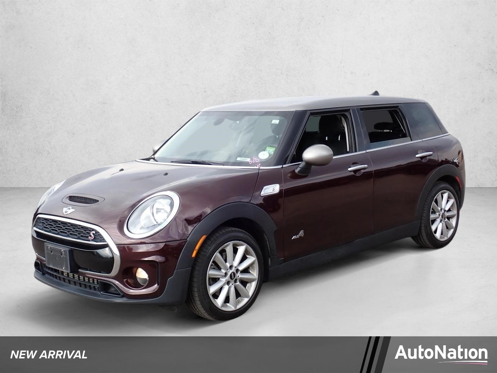 2017 Mini Clubman Cooper S — photo 1 of 15