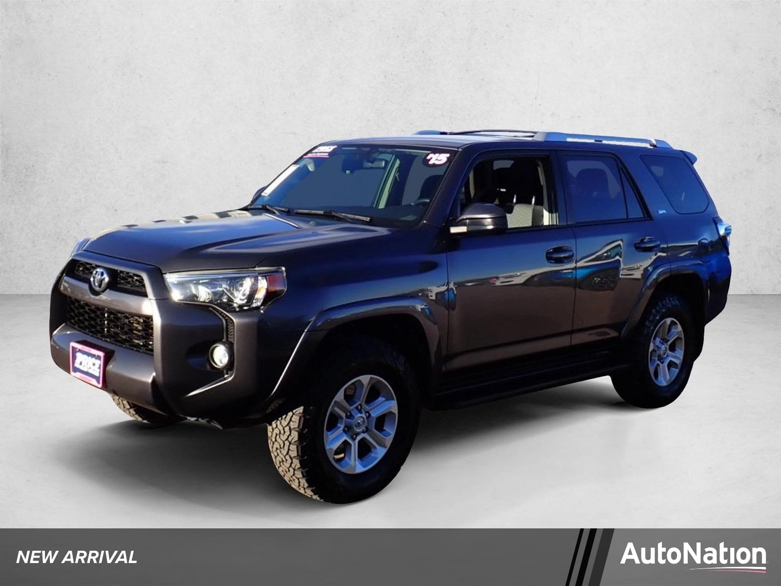 2015 Toyota 4Runner SR5 — photo 1 of 21