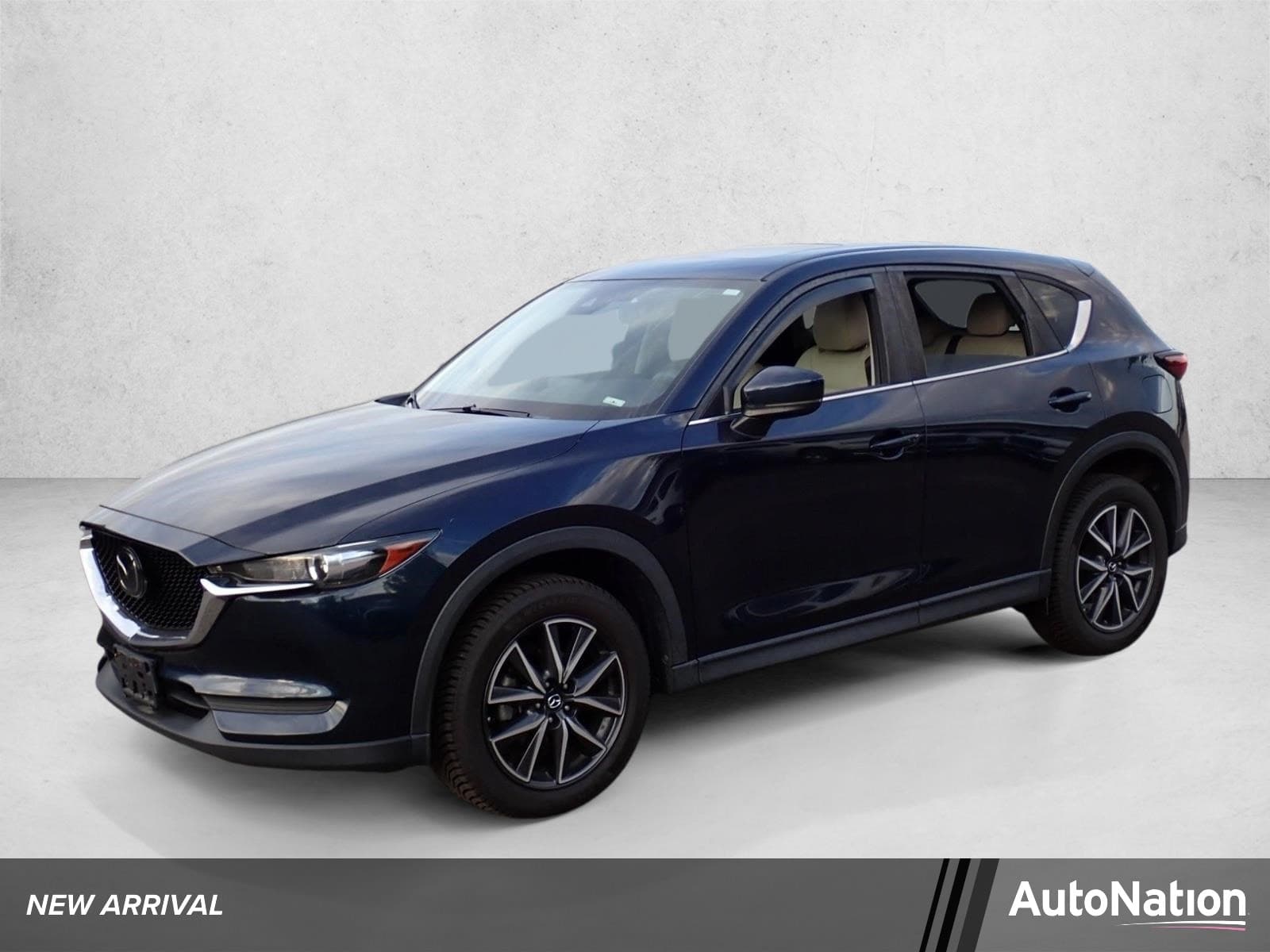 2018 Mazda CX-5 Touring — photo 1 of 15