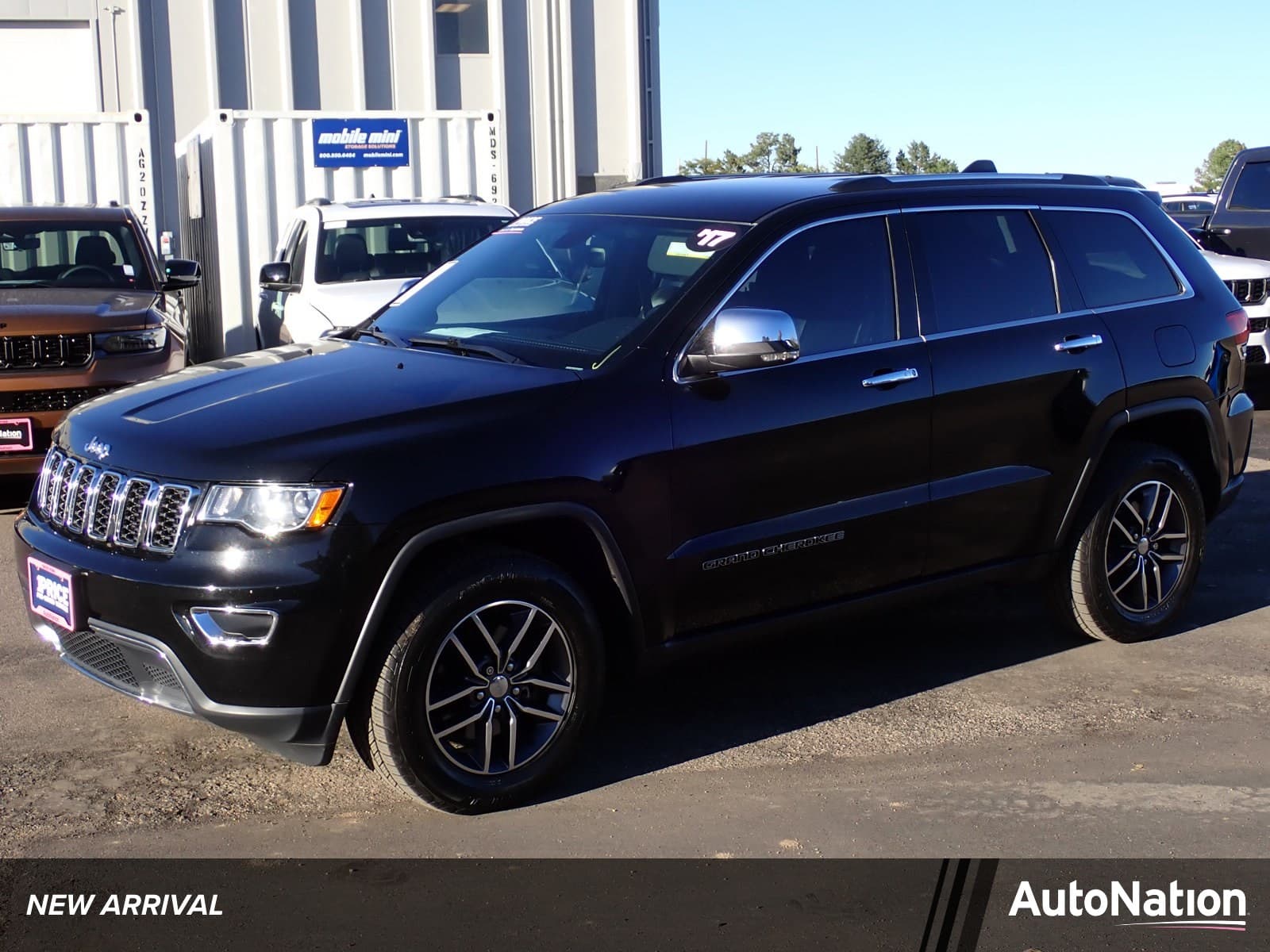 2017 Jeep Grand Cherokee Limited — photo 1 of 24