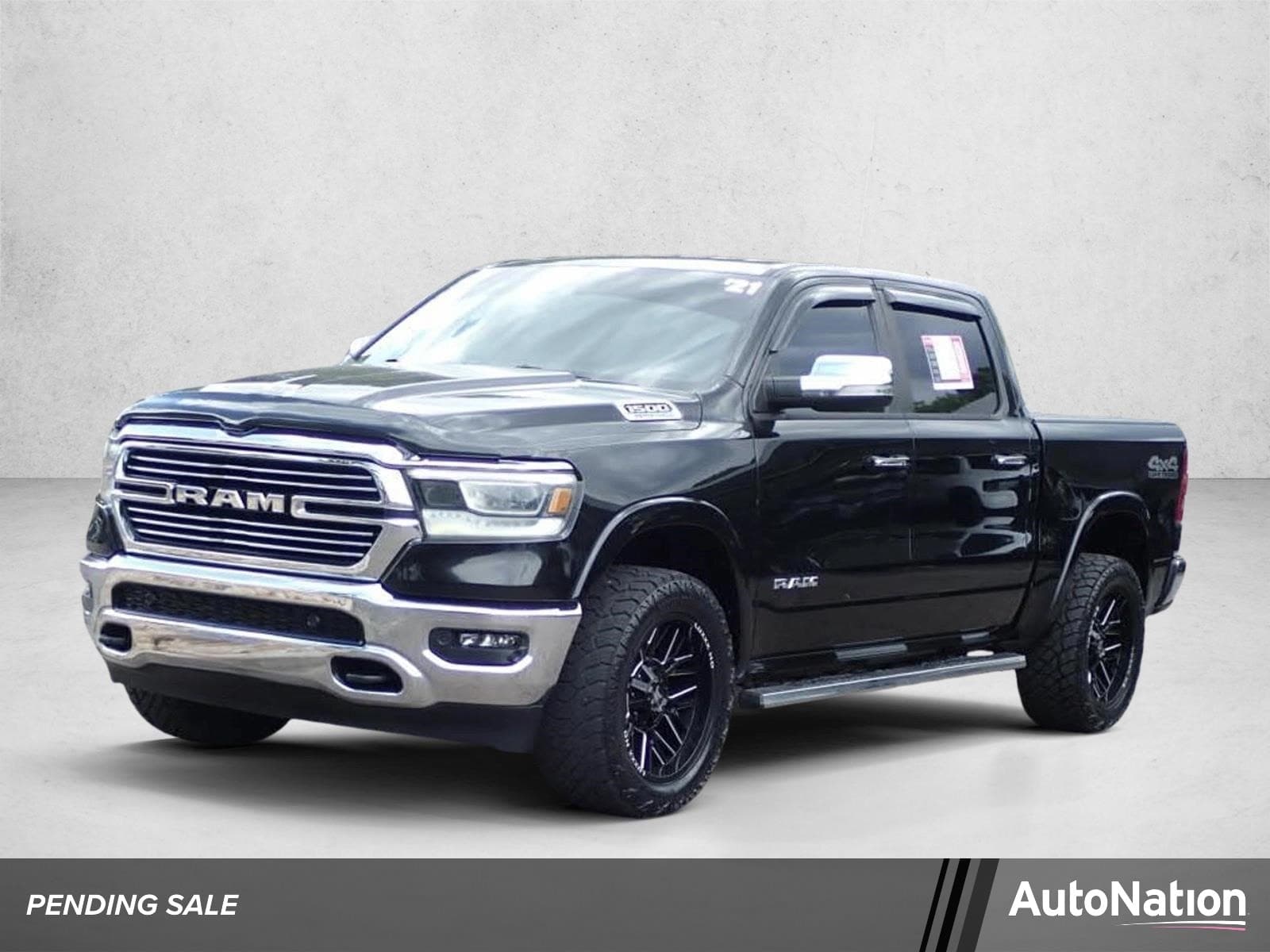 2021 RAM 1500 Laramie — photo 1 of 24