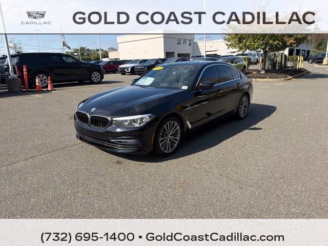 2018 BMW 5 Series 530e xDrive iPerformance — photo 1 of 24