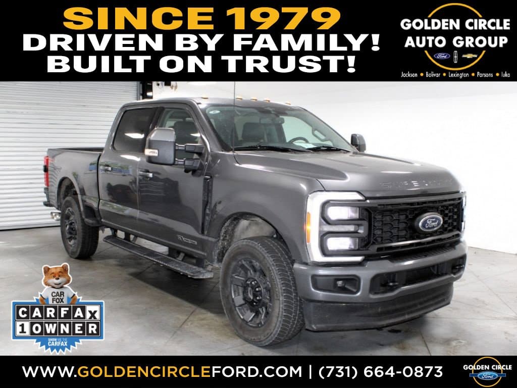 2023 Ford Super Duty F-250 SRW LARIAT — photo 1 of 38